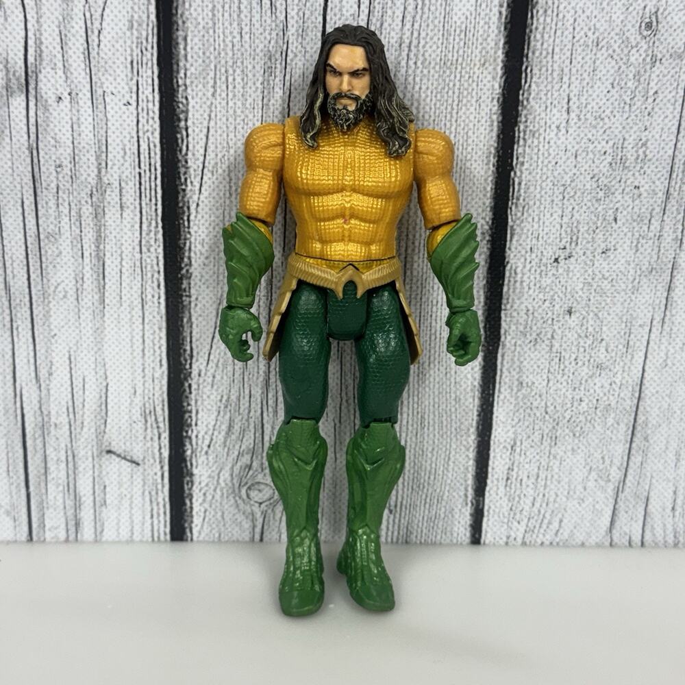 DC Comics Aquaman Action Figure 6 Inch Toy Collectible Loose Action Figure